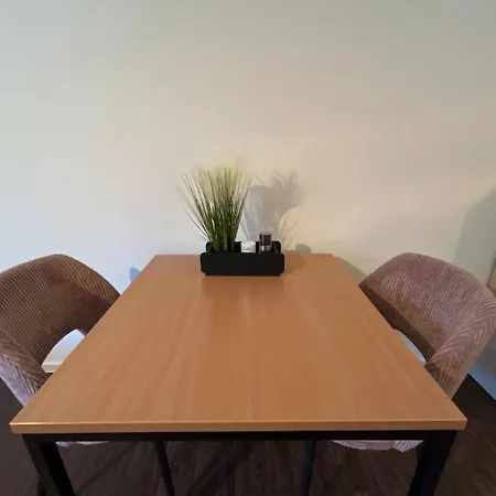 Naehe Universitaet Apartament